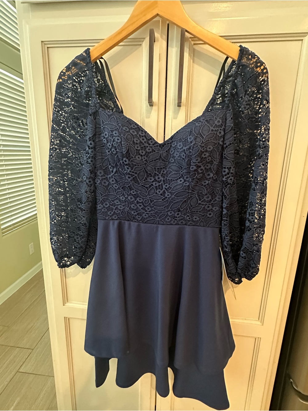 NWT Women's Navy Lace Fit-and-Flare Dress ( Size 5/6 )